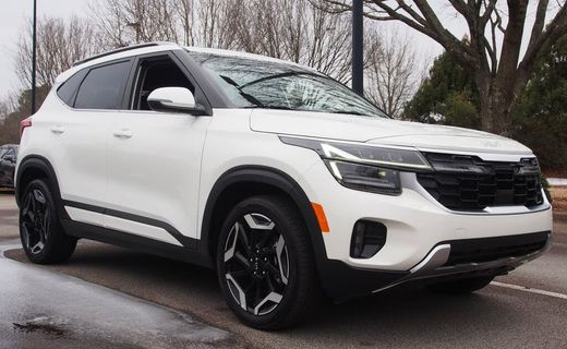 2025 Kia Seltos SX