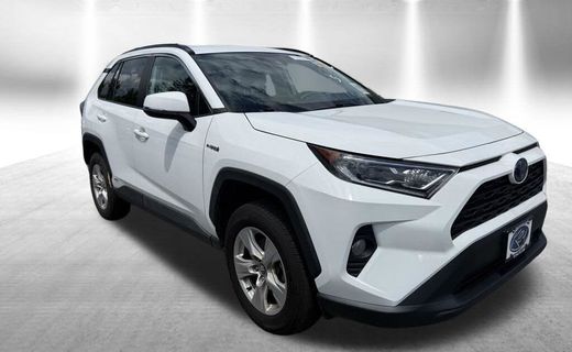 2020 Toyota RAV4 XLE