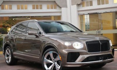 2026 Bentley Bentayga V8