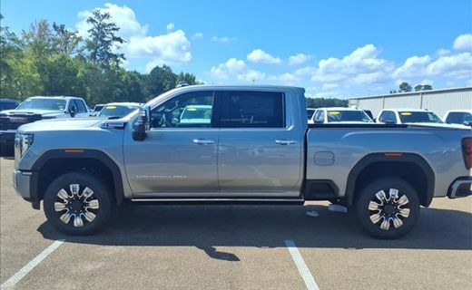 2026 GMC Sierra HD Denali