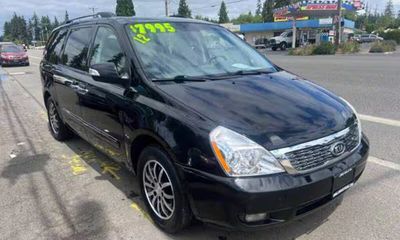 2012 Kia Sedona GLS