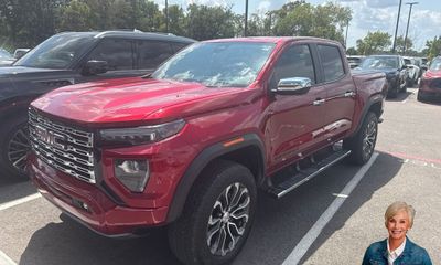 2024 GMC Canyon Denali
