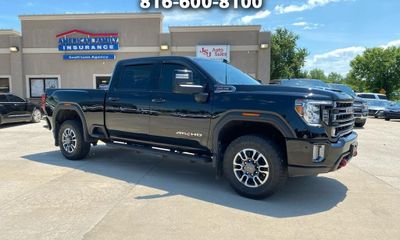 2023 GMC Sierra HD AT4
