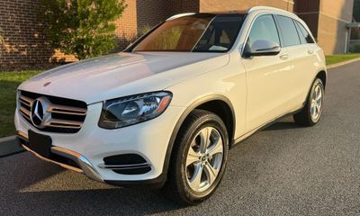 2017 Mercedes-Benz GLC-Class GLC300 Base 4M