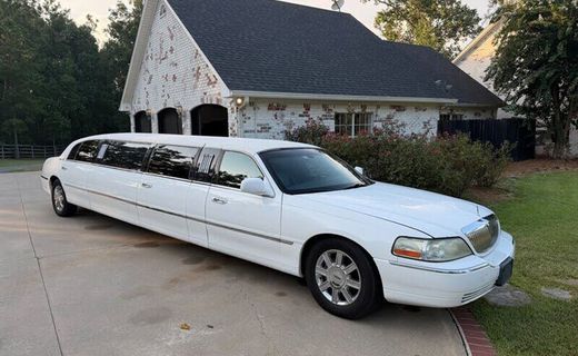 2011 Lincoln Town CAR Executive