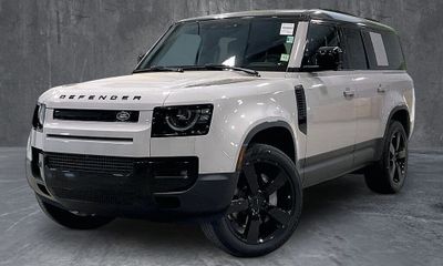 2026 Land Rover Defender 130 S