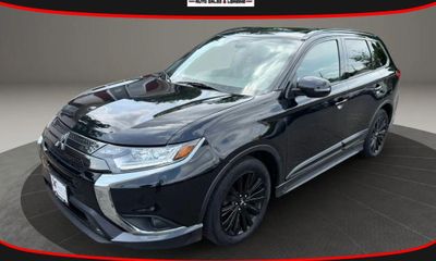 2020 Mitsubishi Outlander SE