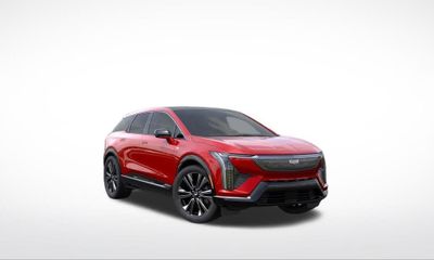 2026 Cadillac Optiq Luxury 2