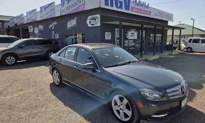 2011 Mercedes-Benz C-Class C300
