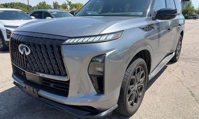 2026 Infiniti QX80 Sensory