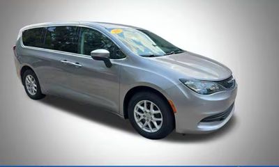 2017 Chrysler Pacifica Touring
