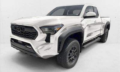 2026 Toyota Tacoma SR5 Xtracab