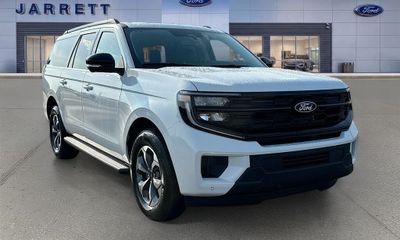 2027 Ford Expedition MAX Active