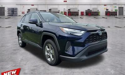 2022 Toyota RAV4 XLE