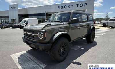 2026 Ford Bronco Base