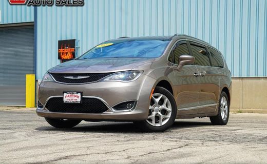 2017 Chrysler Pacifica Touring L Plus