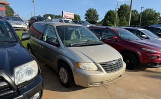2005 Chrysler Town AND Country