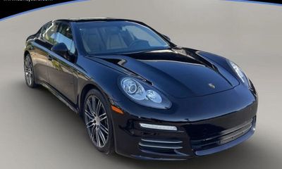 2015 Porsche Panamera