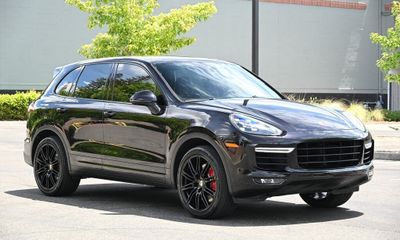 2015 Porsche Cayenne Turbo