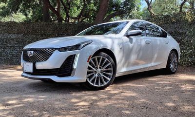 2023 Cadillac CT5 Premium Luxury