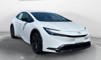 2027 Toyota Prius LE