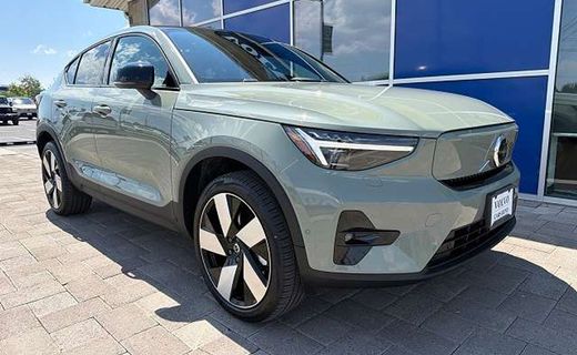 2023 Volvo C40 Ultimate Dark