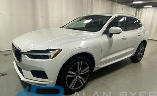 2021 Volvo XC60 Momentum