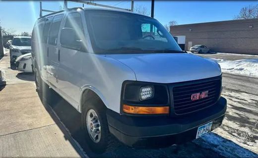 2016 GMC Savana 2500