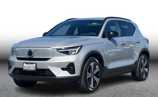 2023 Volvo XC40 Plus Dark