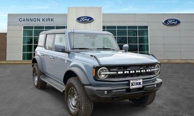 2025 Ford Bronco Outer Banks