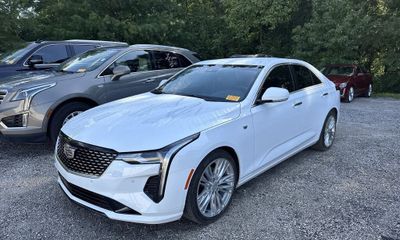 2024 Cadillac CT4 Premium Luxury