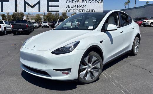 2023 Tesla Model Y Long Range