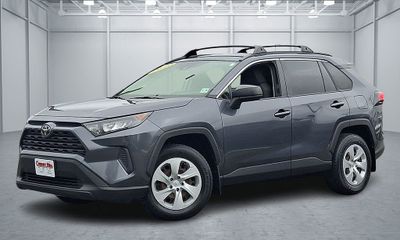 2020 Toyota RAV4 LE