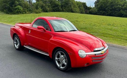 2004 Chevrolet SSR LS