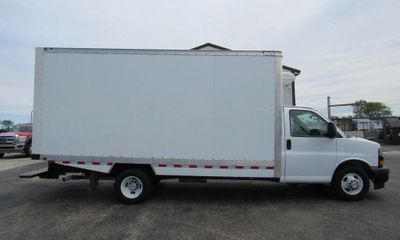 2024 Chevrolet Express 3500 Cutaway 177