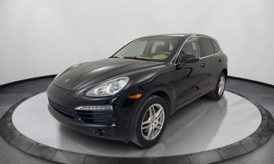 2014 Porsche Cayenne Platinum