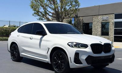 2022 BMW X4 M40i