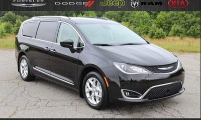 2020 Chrysler Pacifica Touring L Plus