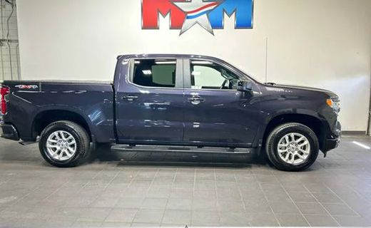 2023 Chevrolet Silverado RST