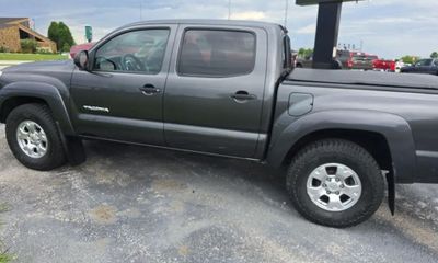 2013 Toyota Tacoma Delux