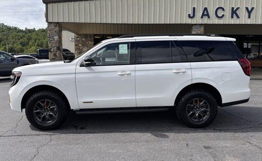 2027 Ford Expedition Tremor