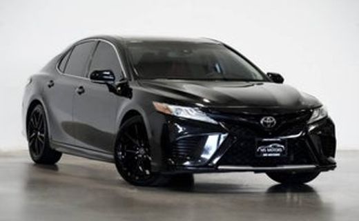 2020 Toyota Camry SE