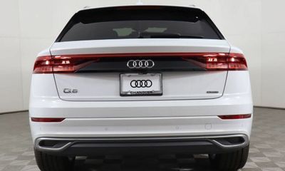 2023 Audi Q8 Quattro Premium