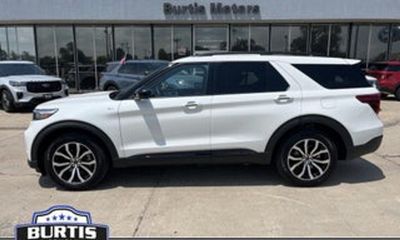2025 Ford Explorer Platinum