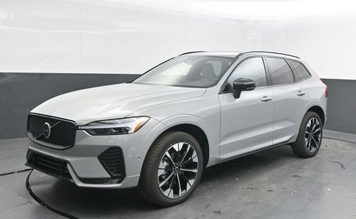 2026 Volvo XC60 Plus Dark