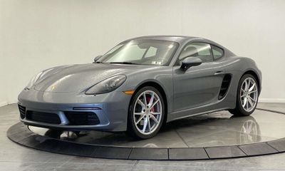 2025 Porsche 718 Cayman S