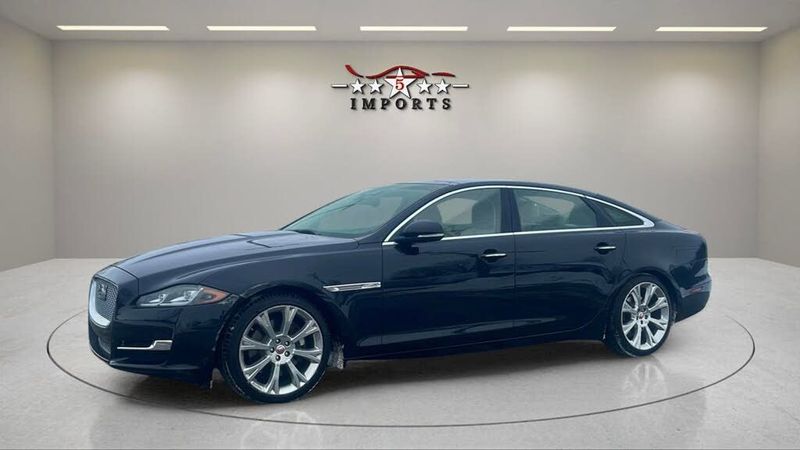 2019 Jaguar XJ — a typically priced live listing
