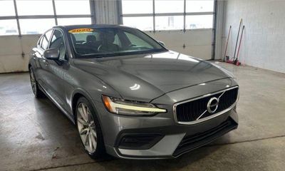 2020 Volvo S60 Momentum