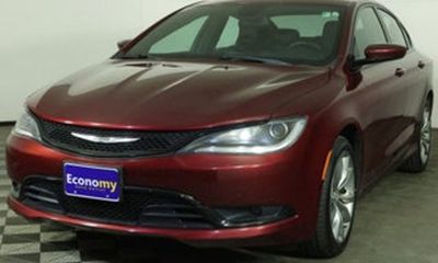 2016 Chrysler 200 200S