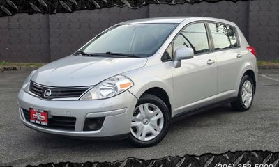 2011 Nissan Versa 18 S
